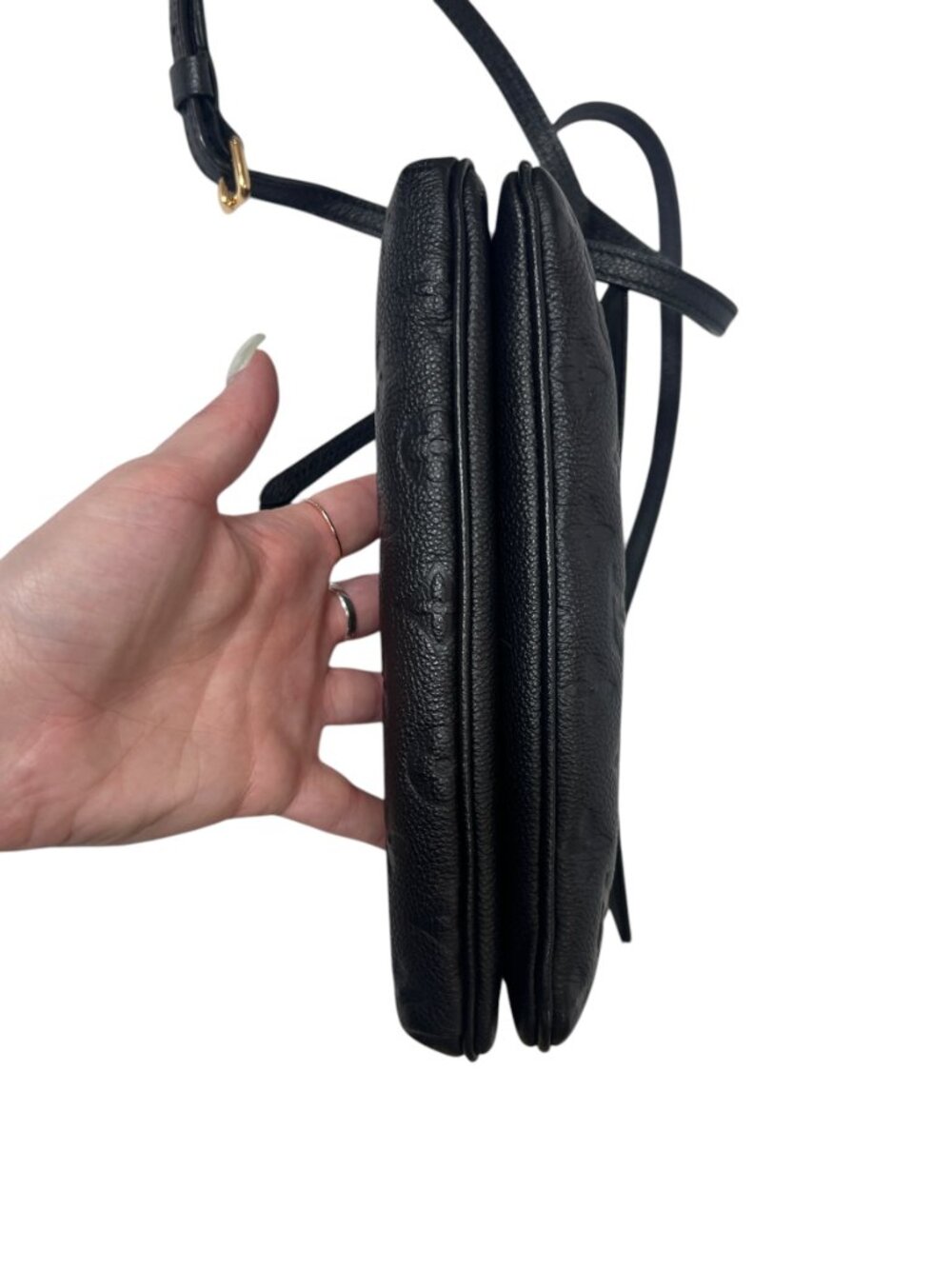 $1440 Louis Vuitton Black Embossed Empreinte Twice Leather Crossbody Bag - Picture 7 of 12